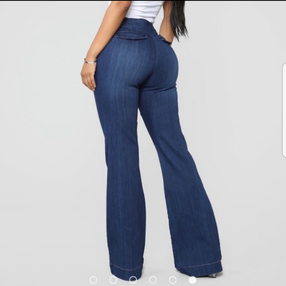 *sold*Fashion nova flare jeans